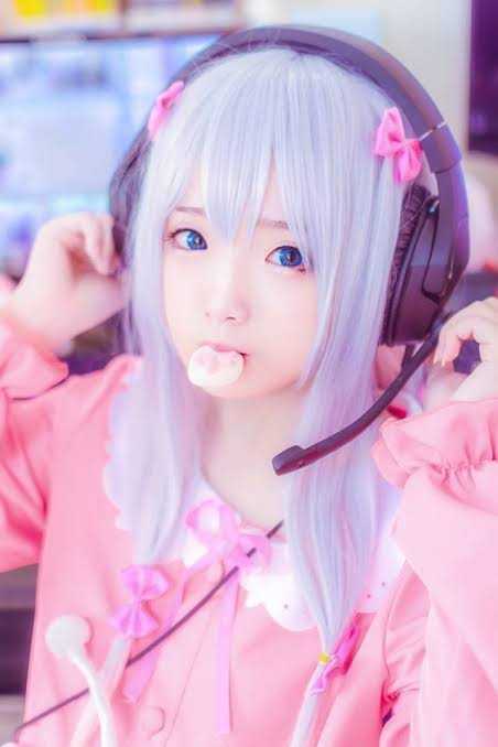 بنات انمي حقيقيات ١