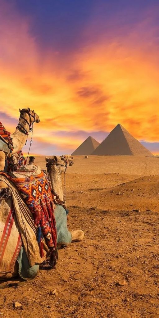 خلفيات الأهرامات المصرية بدقة ١٦