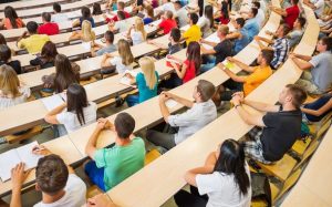 راتب الدكتور الجامعي في الكويت