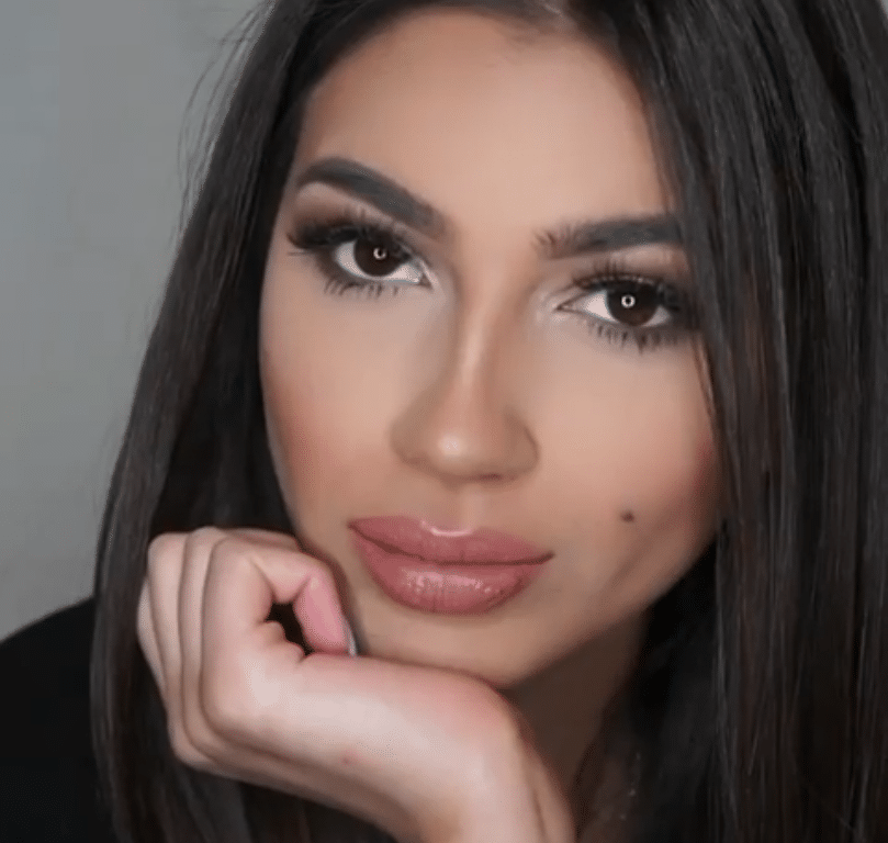 كيف اسوي شامة بخدي