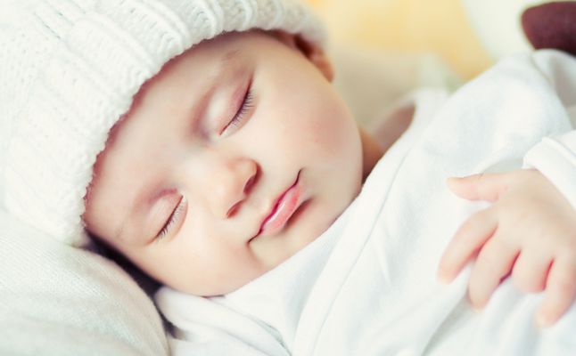اسماء بنات اسلامية بالفرنسية