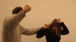 عبارات عن ضرب المرأة