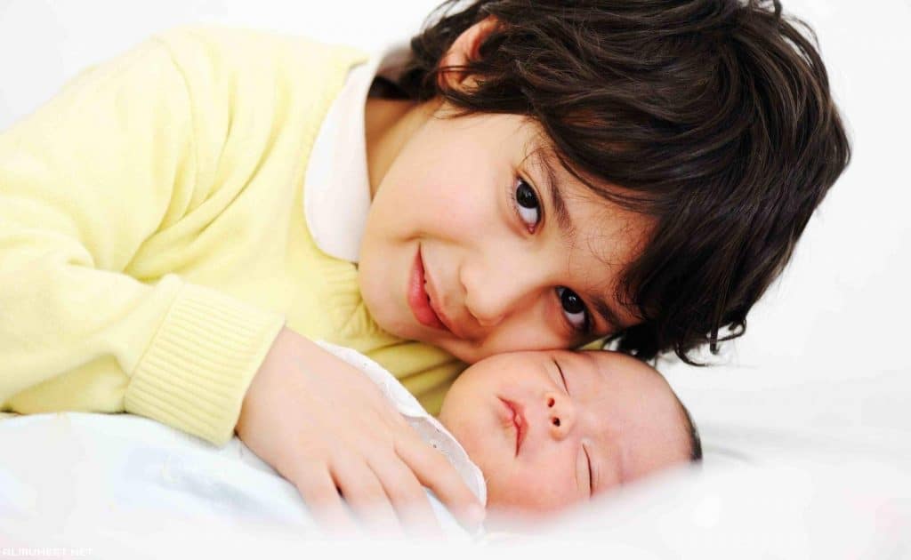 عبارات عن رائحة الاطفال