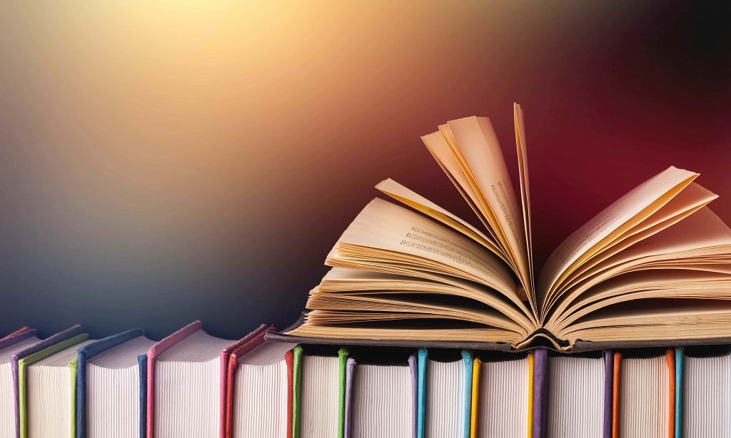 موضوع عن اهمية الكتب بالانجليزي