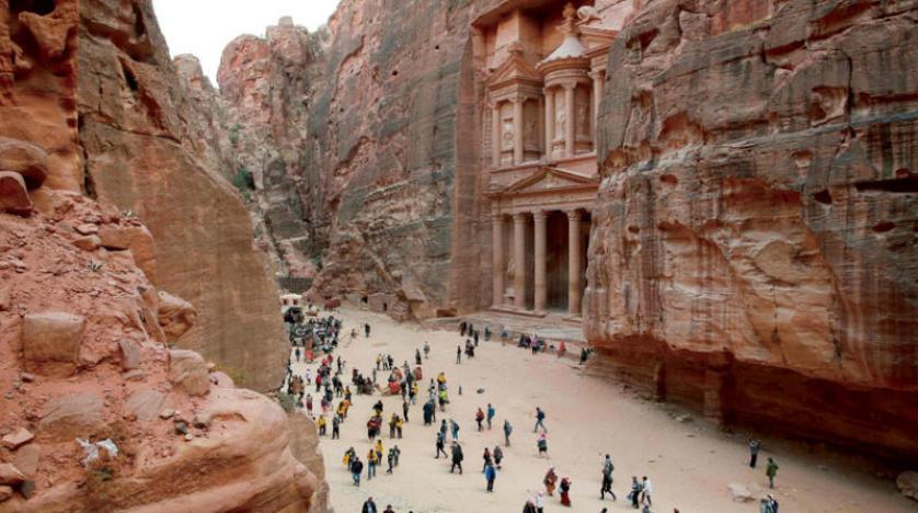 موضوع انجليزي عن منطقة اثرية
