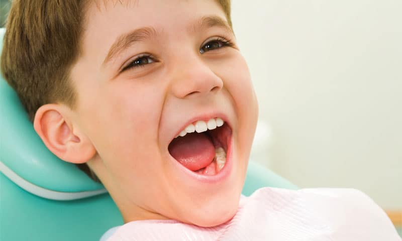 كيف أعرف أن رائحة الفم من المعدة