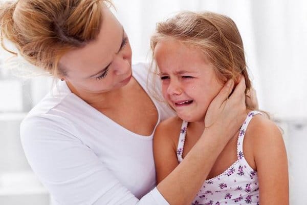 هل الديدان تسبب رائحة الفم الكريهة