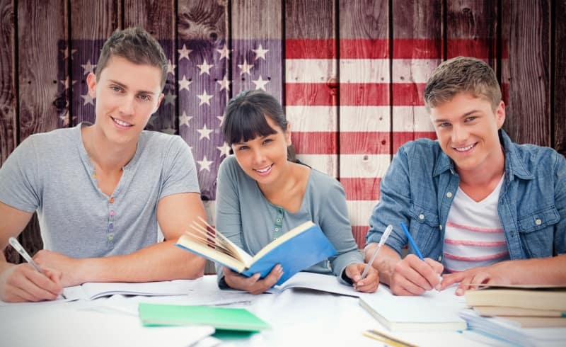 أفضل معاهد اللغة الإنجليزية في أمريكا
