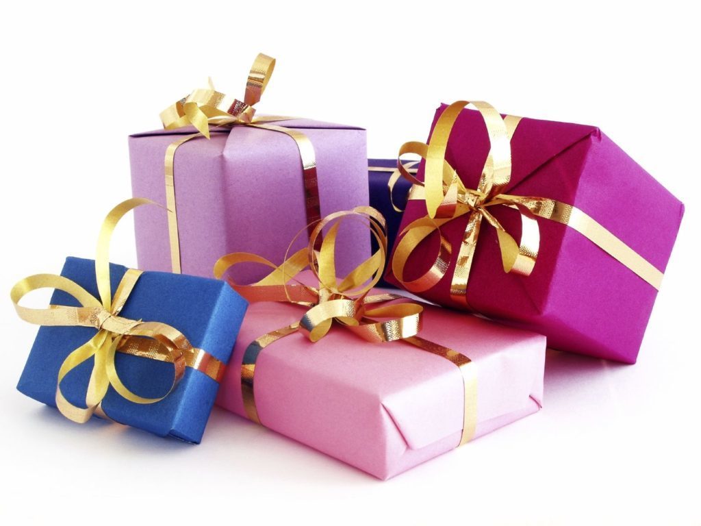 عبارات تكتب على الهدايا للاطفال