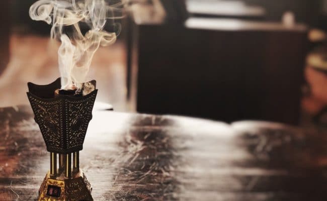 أجمل بيت شعر عن البخور
