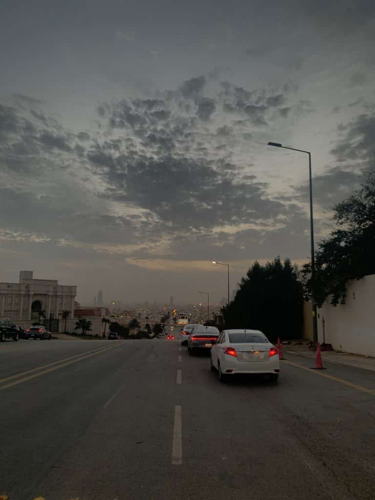 وش رايكم بحي التعاون