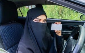 أرقام مدربات سياقة في الشارقة