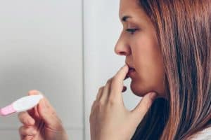 تجاربكم مع تاخر ظهور الحمل