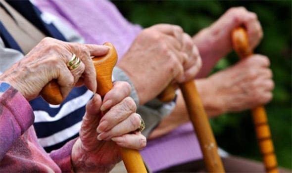 قصة عن احترام كبار السن للاطفال