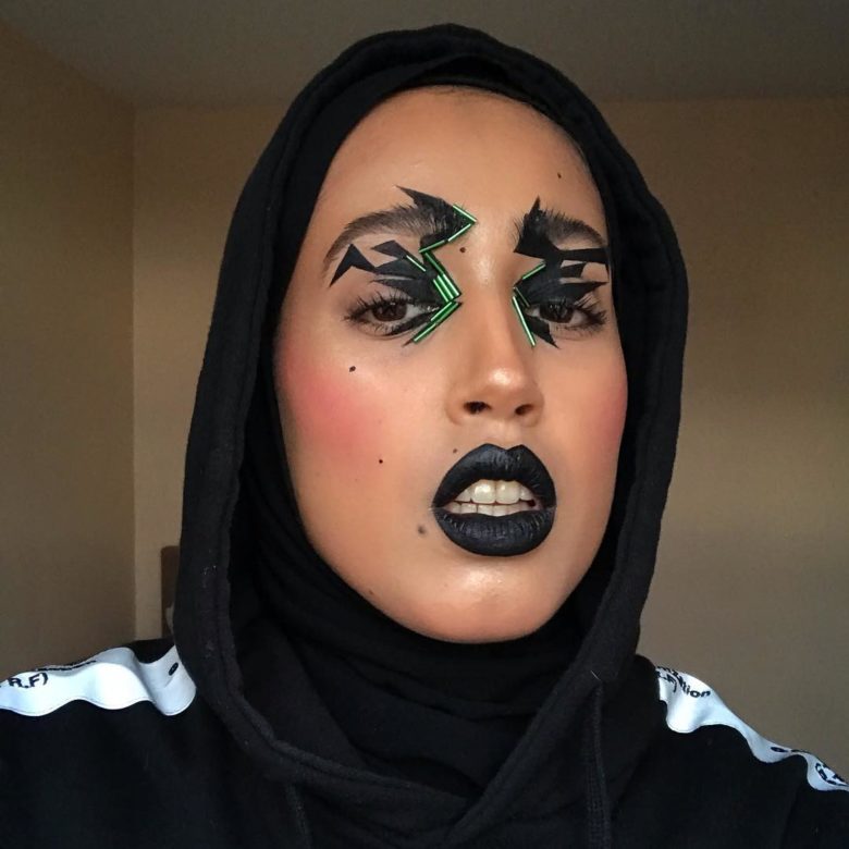 لوكات مكياج غريبة 1