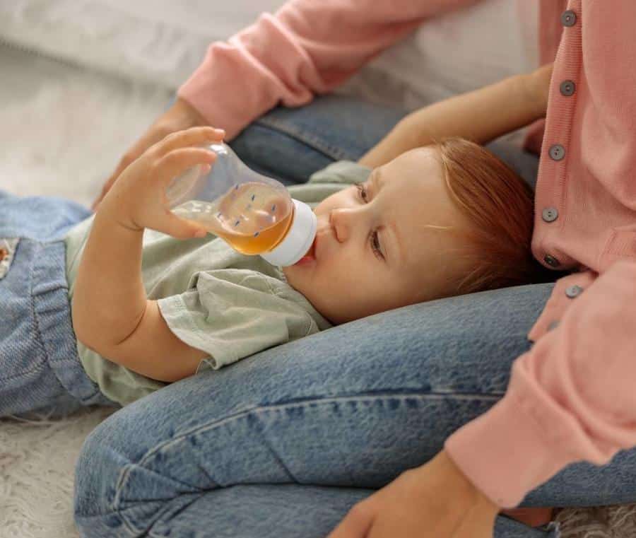 علاج البراز الأخضر عند الرضع بالاعشاب