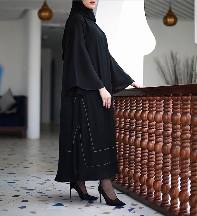 اسماء عبايات في دبي
