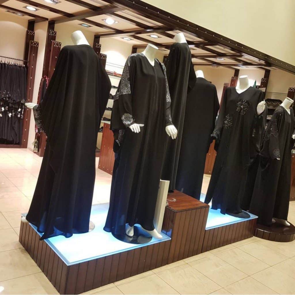 اسماء محلات عبايات في الكويت