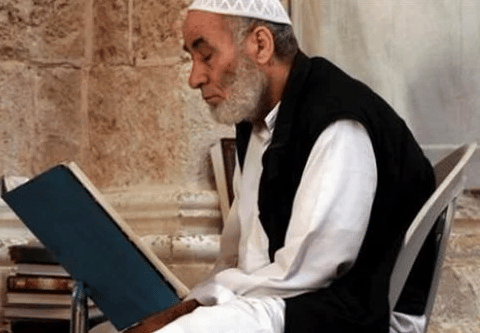 كيفية الصلاة على الكرسي للمريض