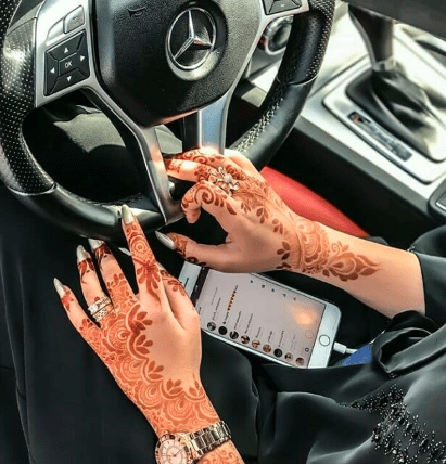رمزيـات بنات تسوق سيارة 1
