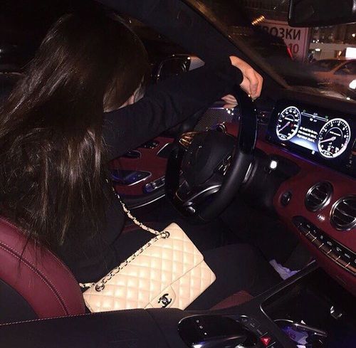 رمزيـات بنات تسوق سيارة 3