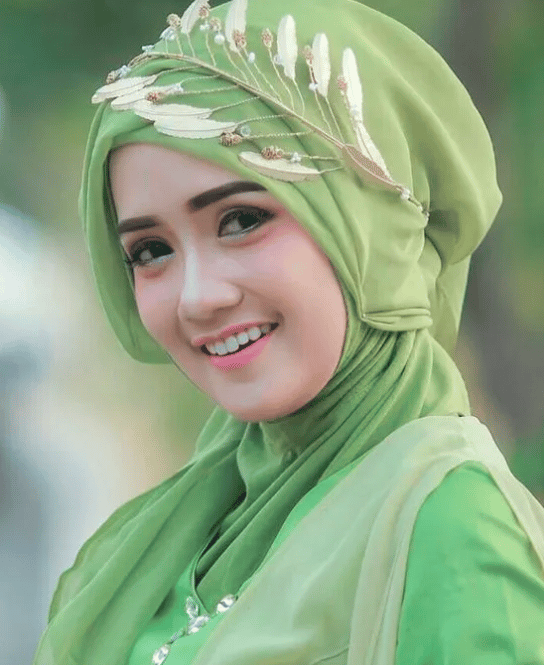 رمزيـات بنات مبتسمات 4