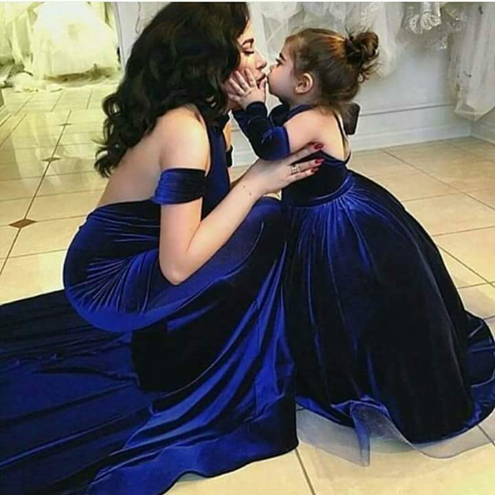 رمزيـات ام وابنها وبنتها 4
