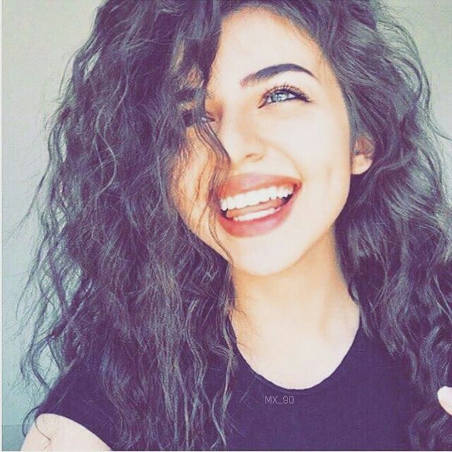 رمزيـات بنات تضحك كيوت 2