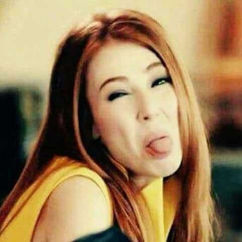 بنات تضحك من قلبها 3