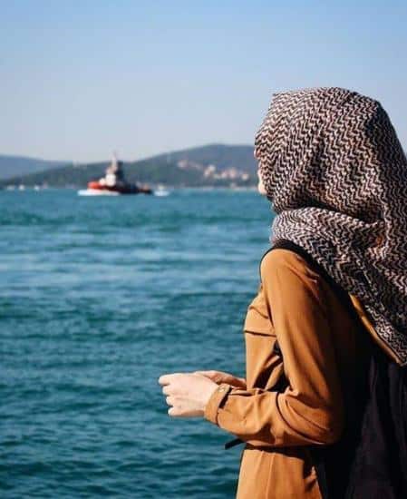 رمزيات بنات على البحر انستقرام  1