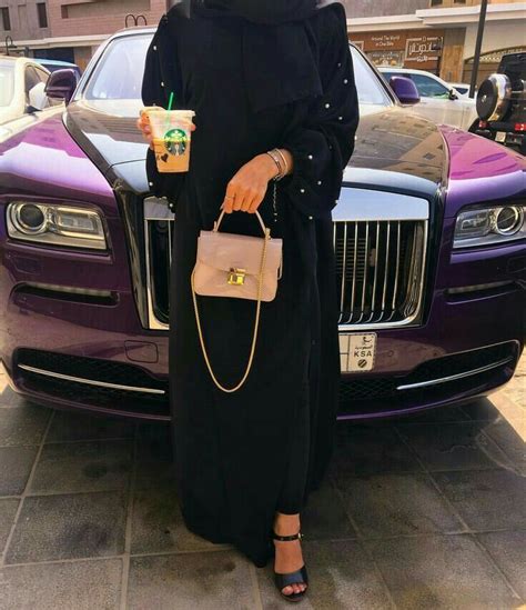رمزيات بنات محجبات مع سيارات 1