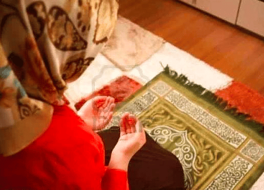 رمزيات بنات محجبات تصلي 4