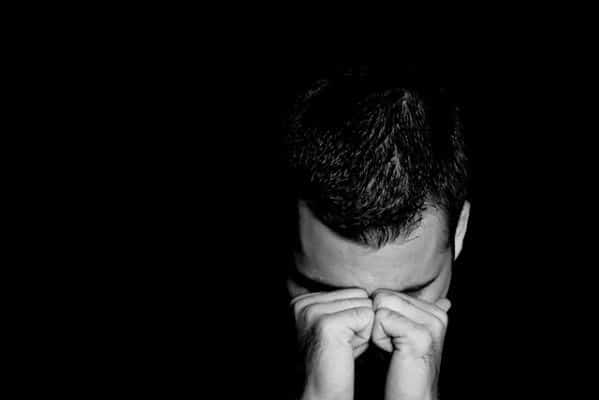رمزيـات شباب حزينة 2022 5