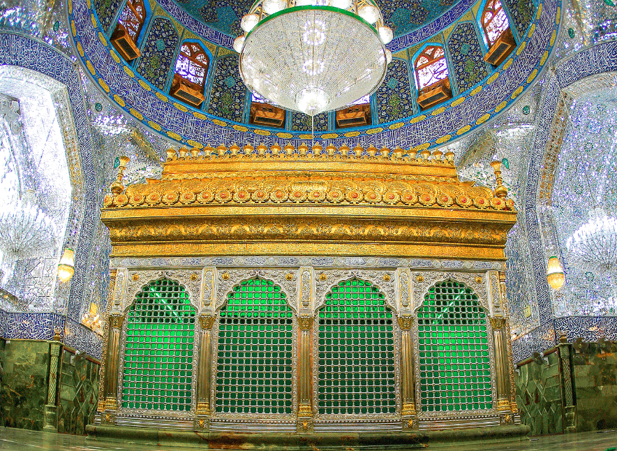 مرقد الإمام علي من الداخل