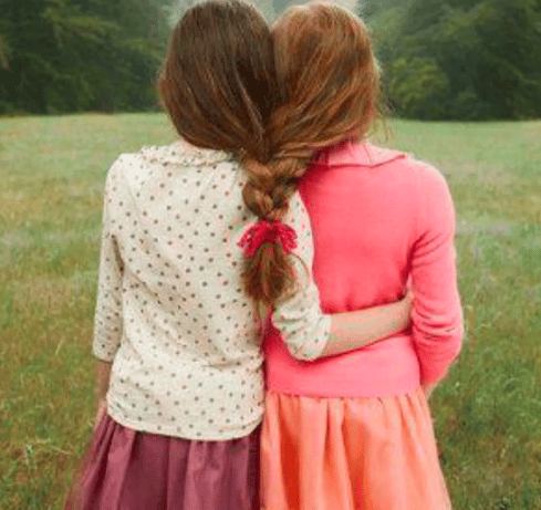رمزيــات صديقات كيوت 3