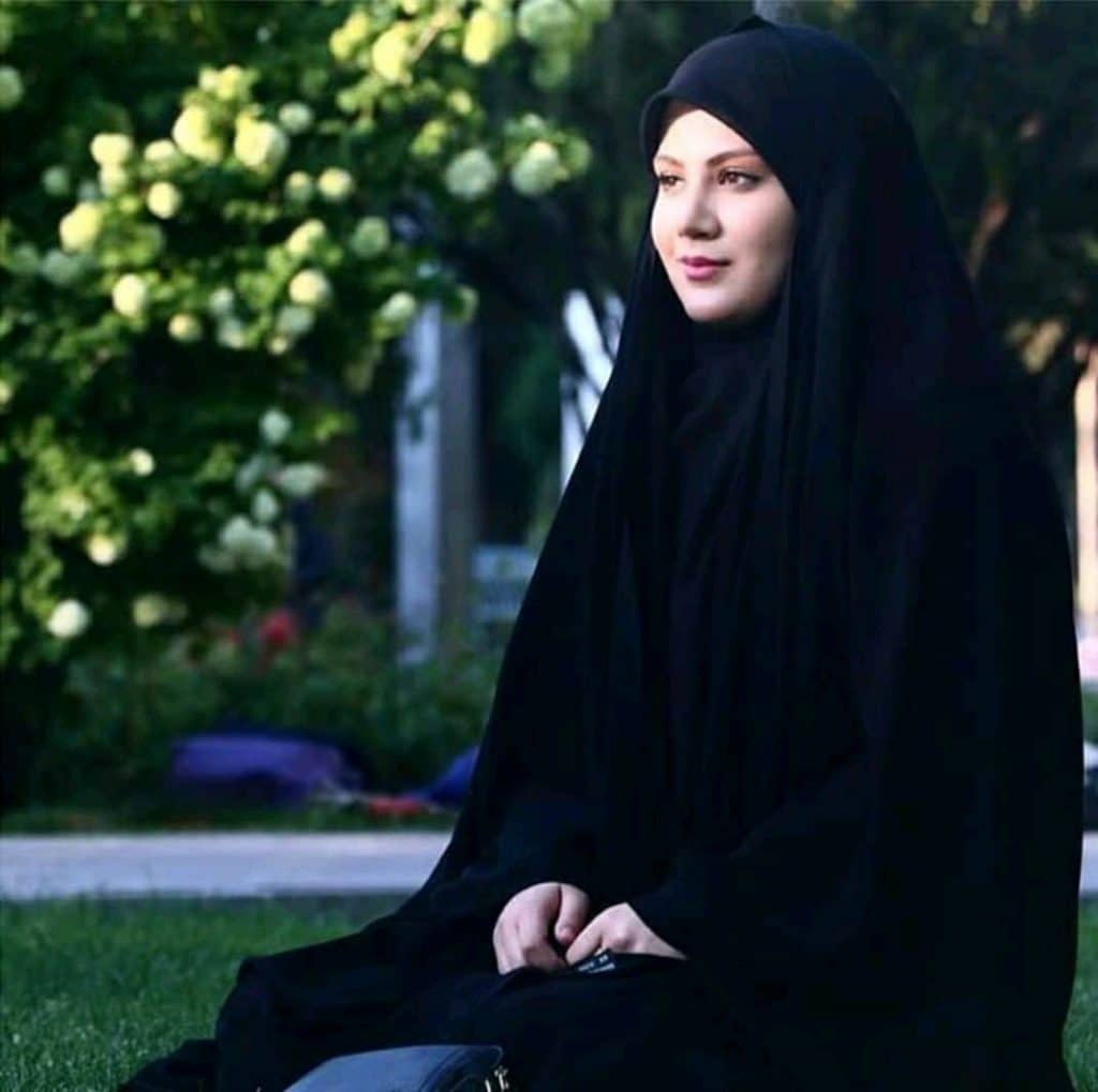 رمزيــات محجبـات عبايه 4