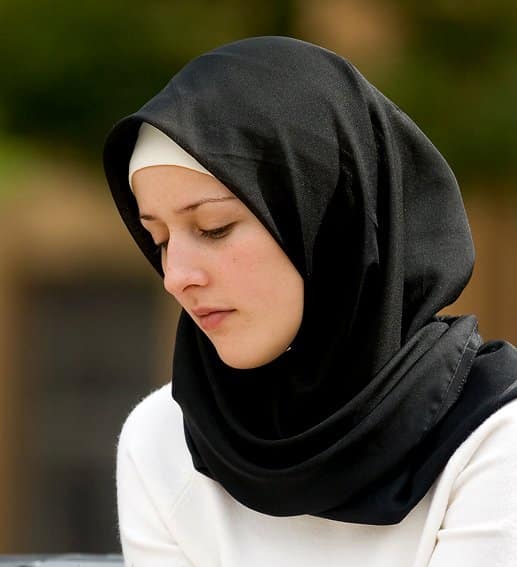 رمزيـات بنات محجبات انستا 5
