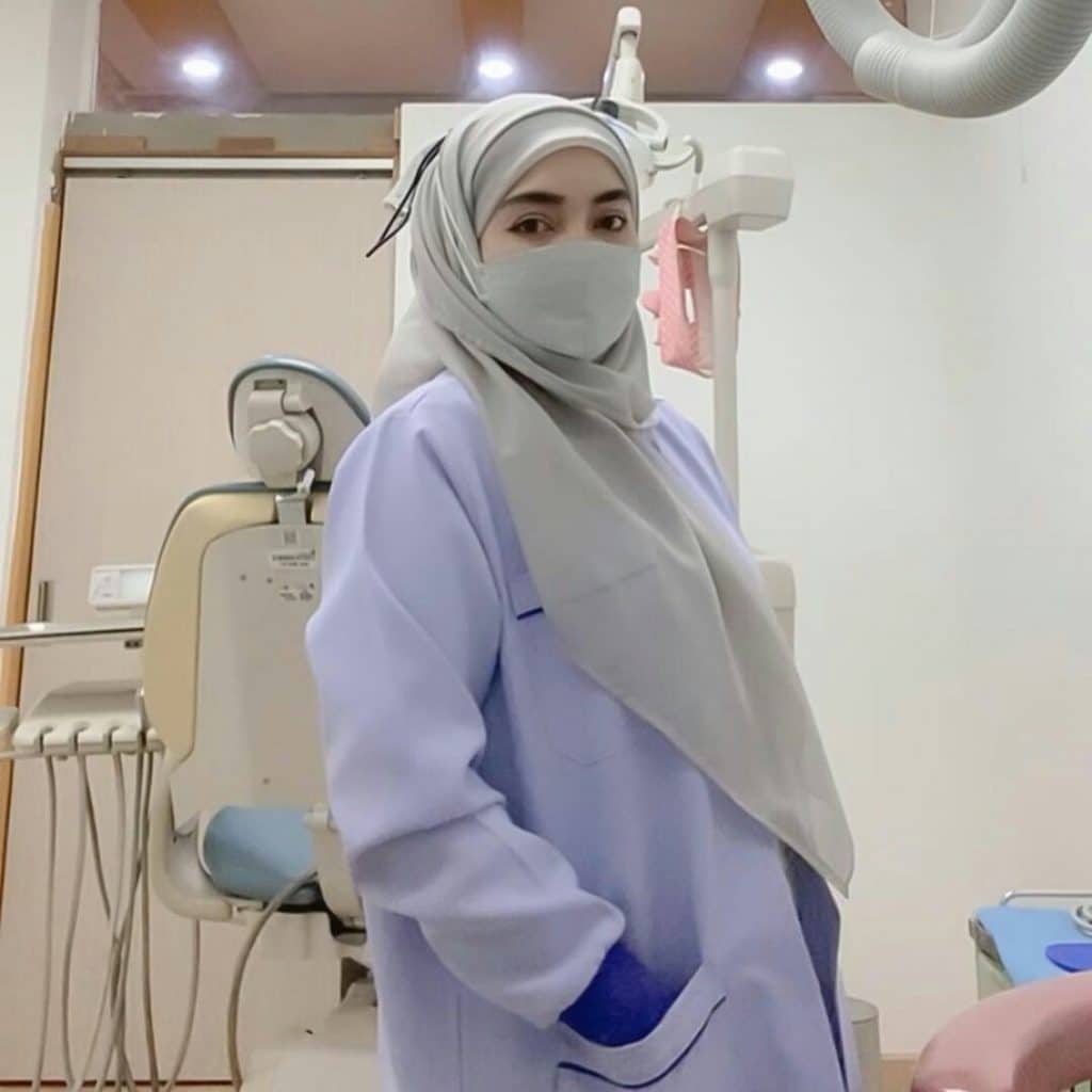 رمزيـات ممرضات محجبات 4