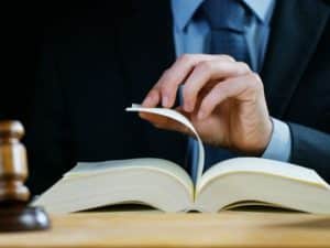 مقدمة بحث جامعي عن القانون