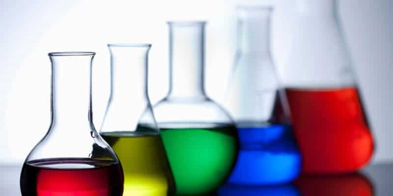 مقدمة بحث كيمياء قصيرة