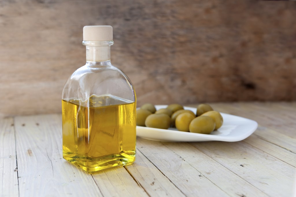 تجربتي مع شرب زيت الزيتون لتسهيل الولادة