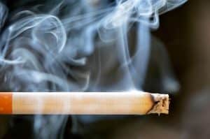 حوار بين تلميذين حول التدخين