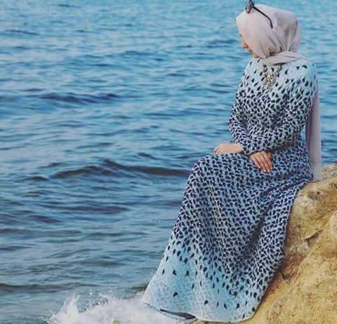 رمزيات بنات على البحر انستقرام 1