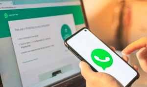 برنامج تنزيل ستوري واتساب للايفون