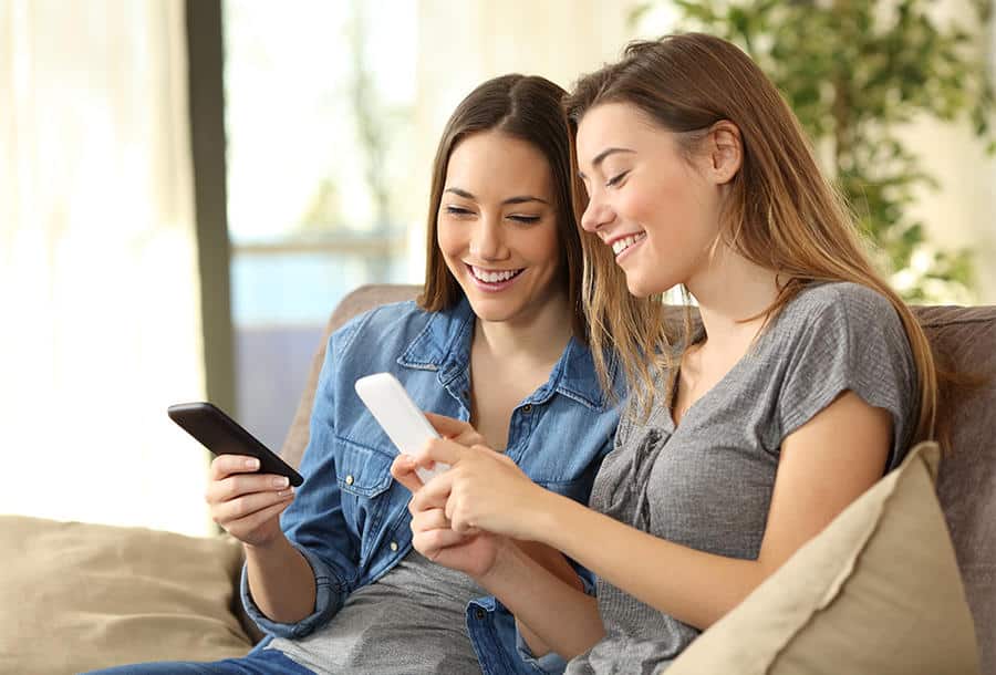 إيجابيات وسلبيات الصداقة