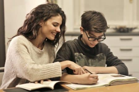 ايجابيات وسلبيات الدروس الخصوصية