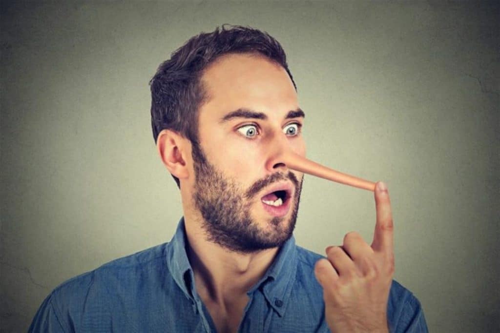 ايجابيات وسلبيات الكذب