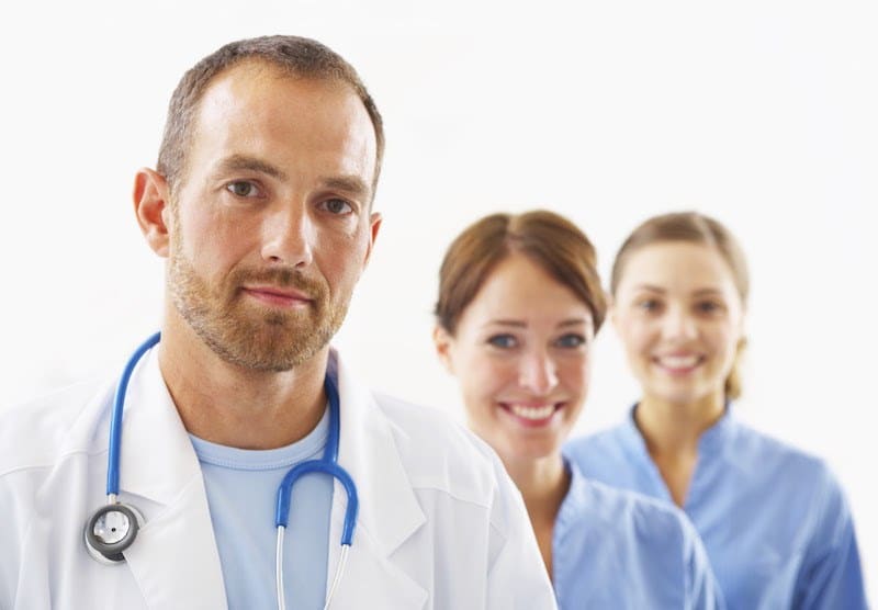 ايجابيات وسلبيات الطب