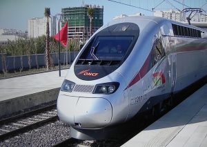 ايجابيات وسلبيات القطار