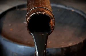 ايجابيات وسلبيات النفط